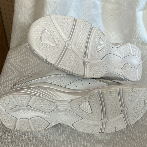 Gel Cushion Dr Scholls leather sneakers. - Picture 6 of 7